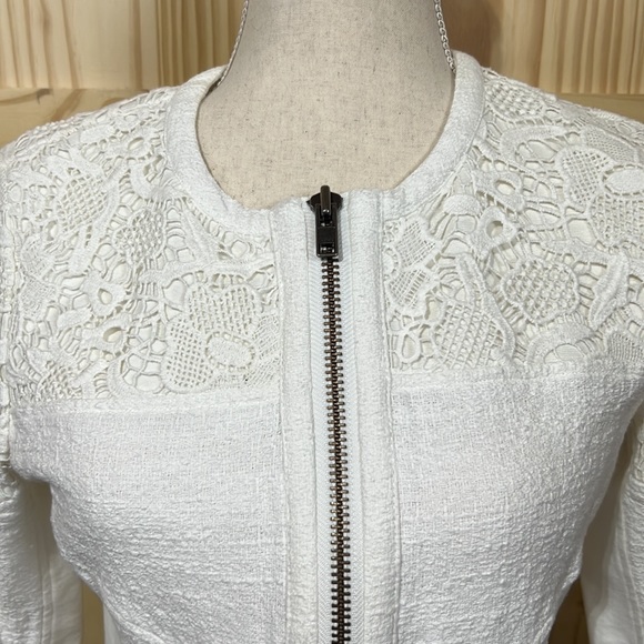 CAbi sz small stretchy jacket - Picture 2 of 7